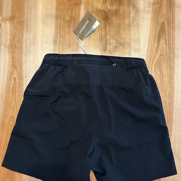 Patagonia NWT Men’s Strider Pro Shorts 5” Black XS - Picture 4 of 5